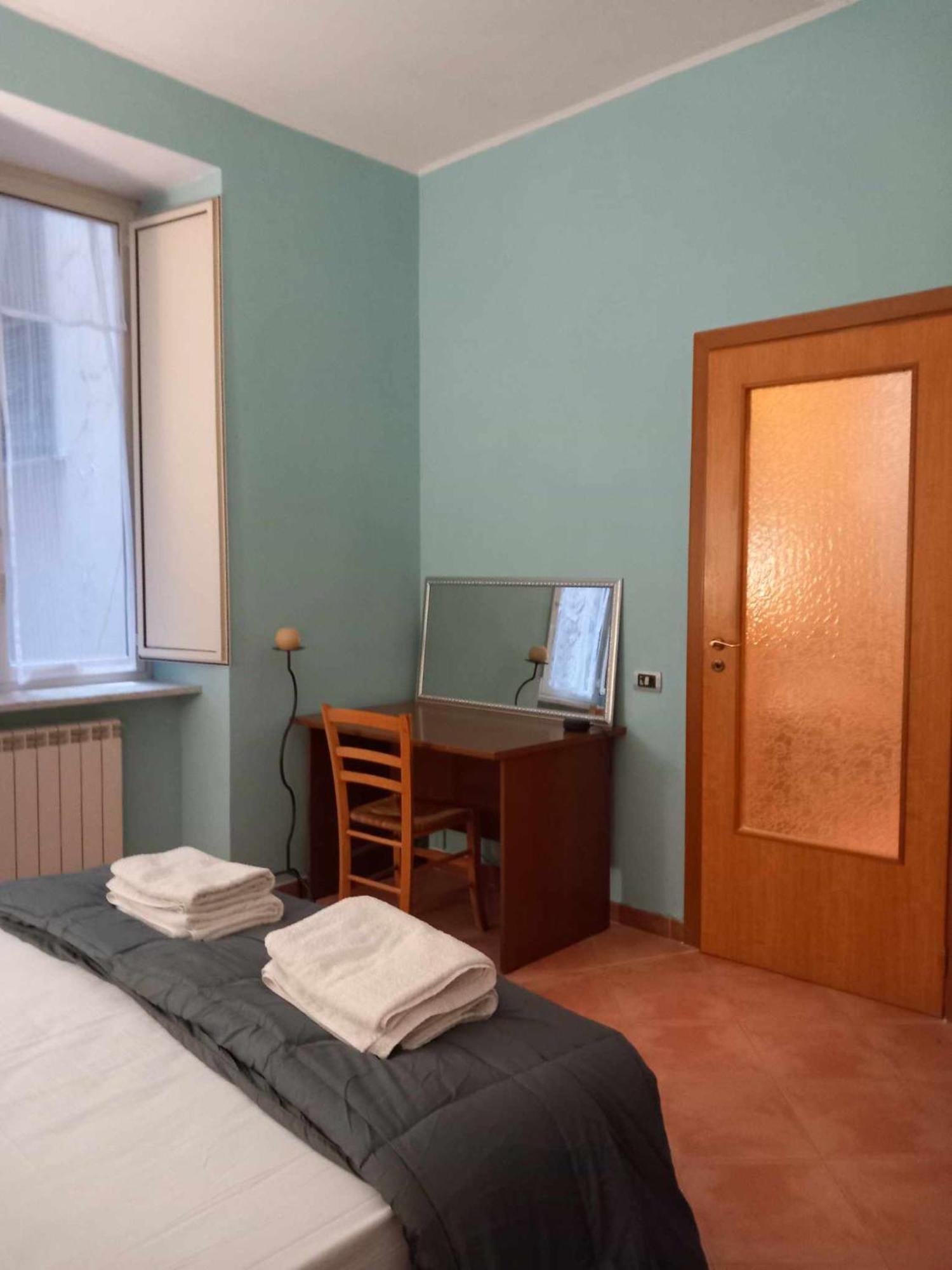 Casetta Palmarice Centro Storico Napels Buitenkant foto
